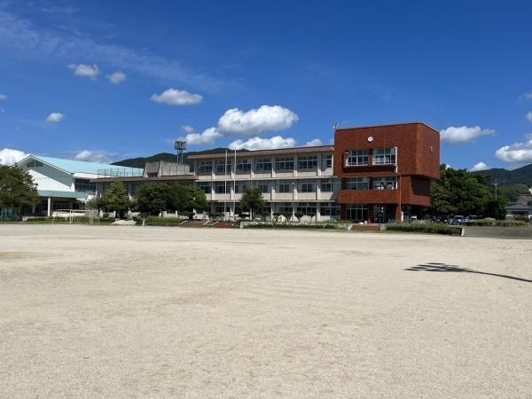 佐賀市久保泉町大字上和泉の土地(久保泉小学校)