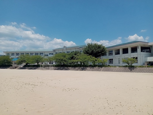 佐賀市大和町大字久池井の土地(春日北小学校)