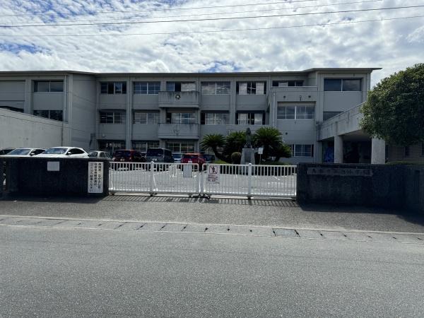 鳥栖市村田町の土地(鳥栖市立旭小学校)