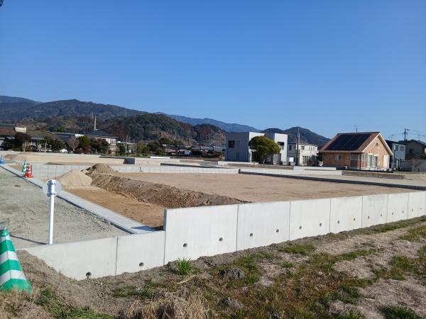 小城市小城町晴気一本松の土地