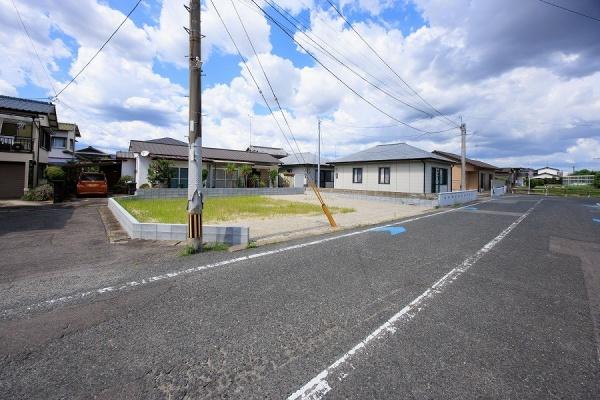 佐賀市鍋島町八戸溝一丁目1号地　２階建　4LDK