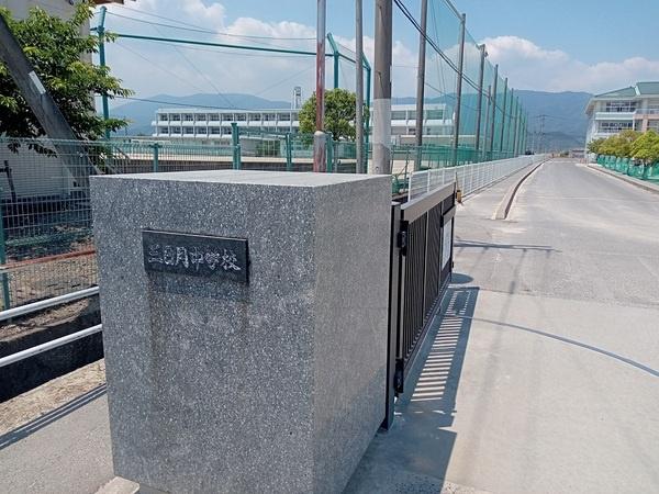 小城市三日月町長神田の新築一戸建(小城市立三日月中学校)