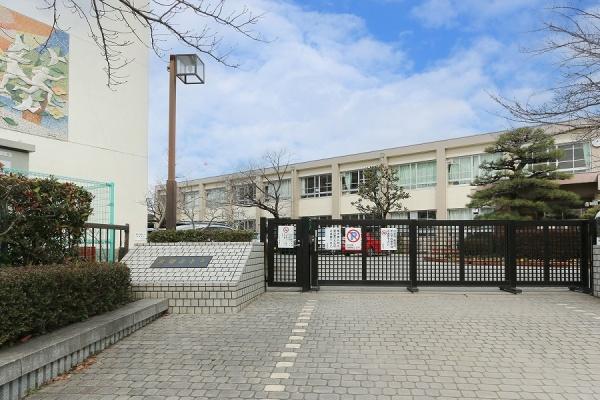 久留米市合川町の新築一戸建(久留米市立合川小学校)