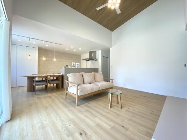 佐賀市末広２丁目の新築一戸建