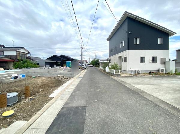 小城市三日月町樋口の新築一戸建