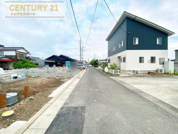 小城市三日月町樋口の新築一戸建