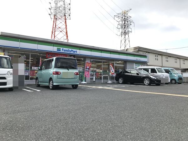 東大阪市鴻池徳庵町の中古一戸建て(ファミリーマート鶴見安田二丁目店)