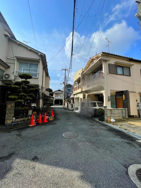 八尾市南本町９丁目の土地