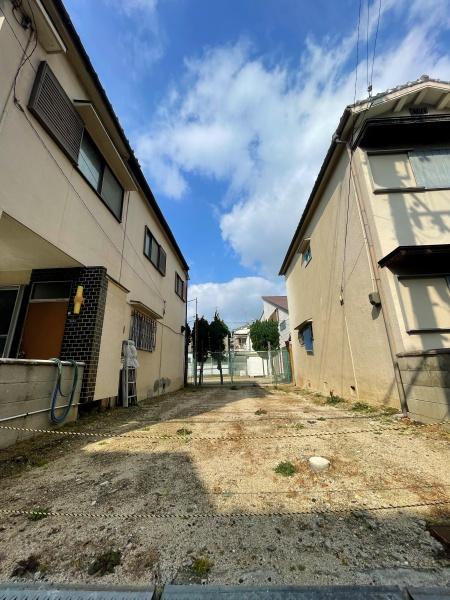 八尾市南本町９丁目の土地