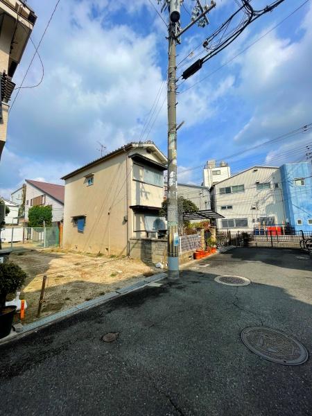 八尾市南本町９丁目の土地