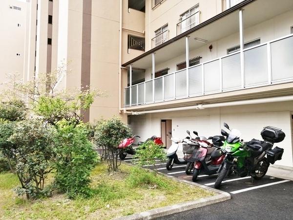 八戸ノ里グランドマンションB棟
