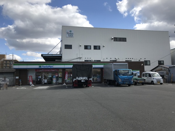 住道駅前住宅15号棟(ファミリーマート東大阪加納店)