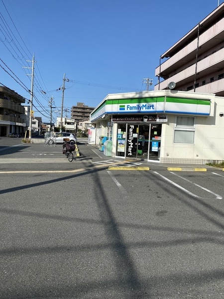 八尾市青山町2丁目の中古一戸建て(ファミリーマートMYS八尾中田店)