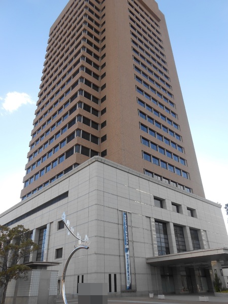 アービング荒本駅前通り(東大阪市役所)