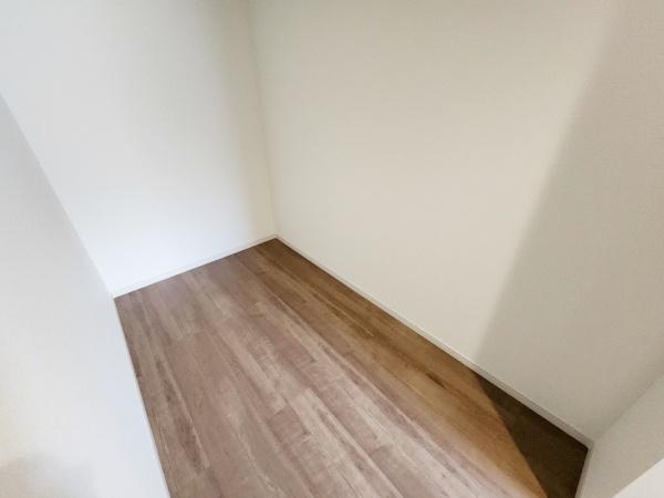 八尾市東山本町７丁目・３号棟
