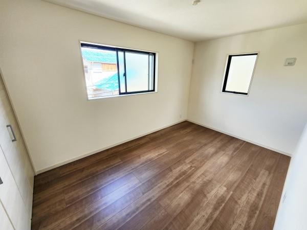 八尾市東山本町７丁目・３号棟