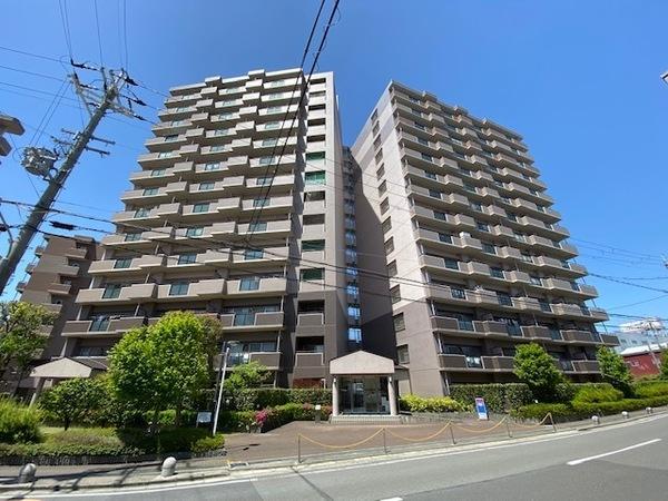 ローレルスクエア近鉄吉田１番館