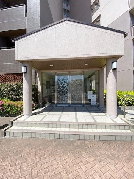 ローレルスクエア近鉄吉田１番館