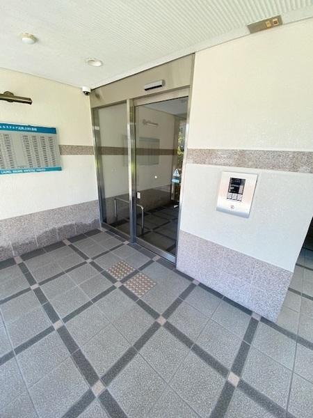 ローレルスクエア近鉄吉田１番館
