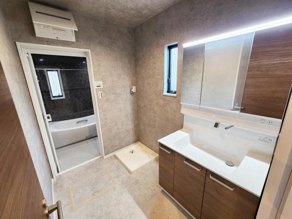 八尾市東本町5丁目の中古一戸建て(洗面台・洗面所)