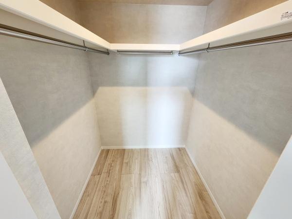 八尾市東本町5丁目の中古一戸建て(収納)