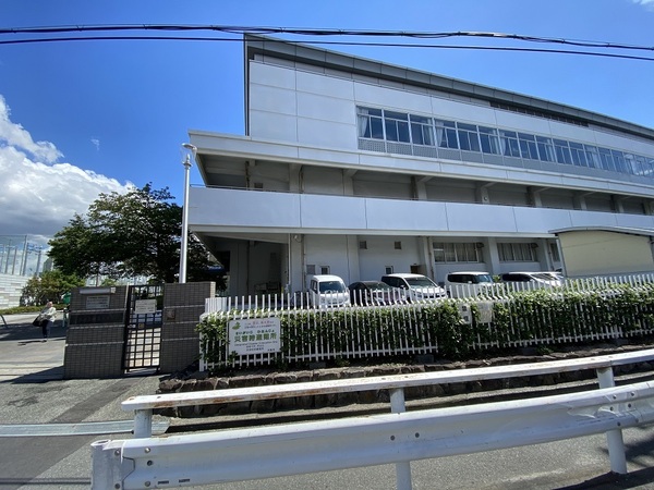 大阪市生野区舎利寺1丁目(大阪府立桃谷高校)