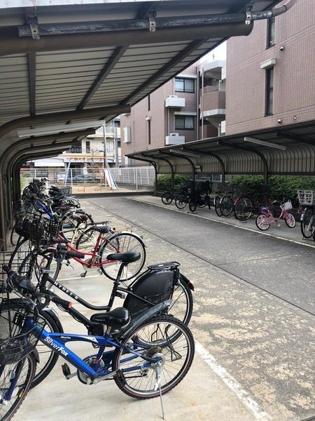 ローレルスクエア近鉄吉田２番館