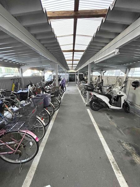 コスモハイツ小阪