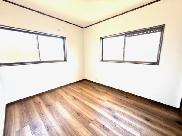 和泉市鍛治屋町の中古一戸建て(洋室)