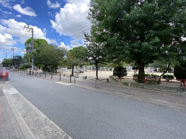大阪市東成区東中本2丁目の中古一戸建て(東中浜運動場)