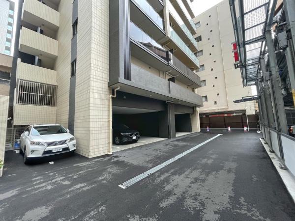 レ・ジェイド緑橋駅前(駐車場)