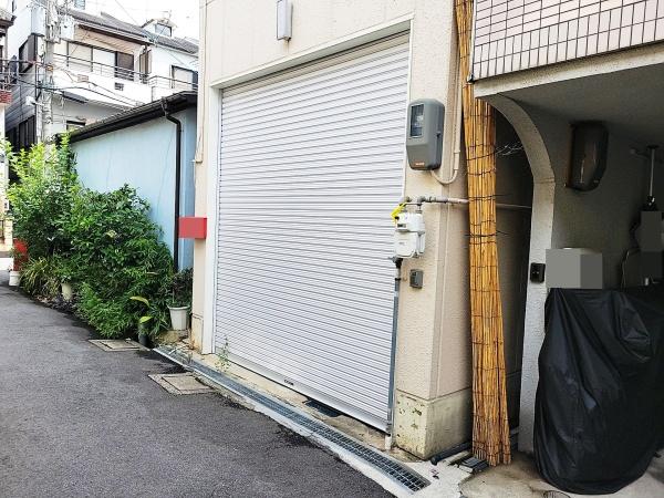 守口市八雲東町2丁目の中古一戸建て(前面道路含む現地写真)