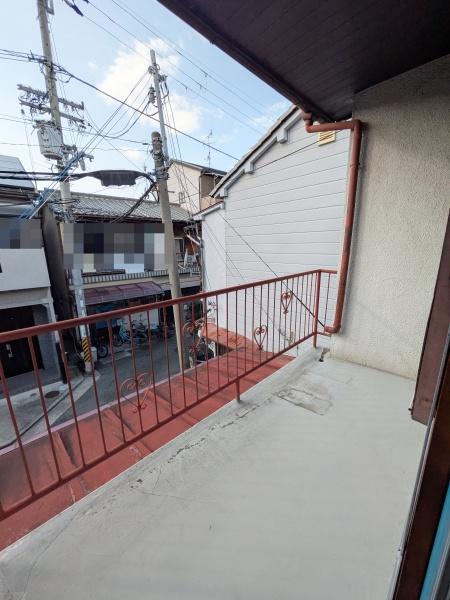 八尾市緑ヶ丘4丁目の中古一戸建て(バルコニー)