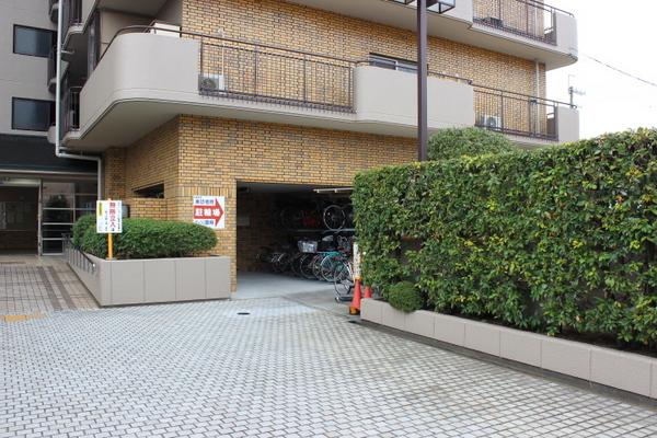 シャトー第３八戸の里