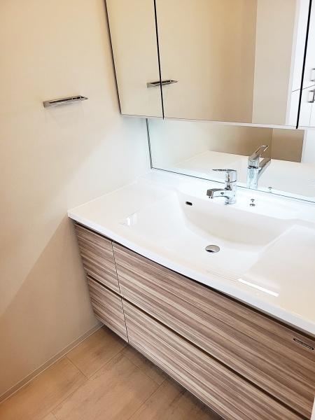 プレミストタワー靱本町