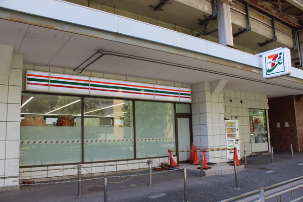 大阪市生野区巽西４丁目の中古一戸建て(セブンイレブン大阪東部市場前店)