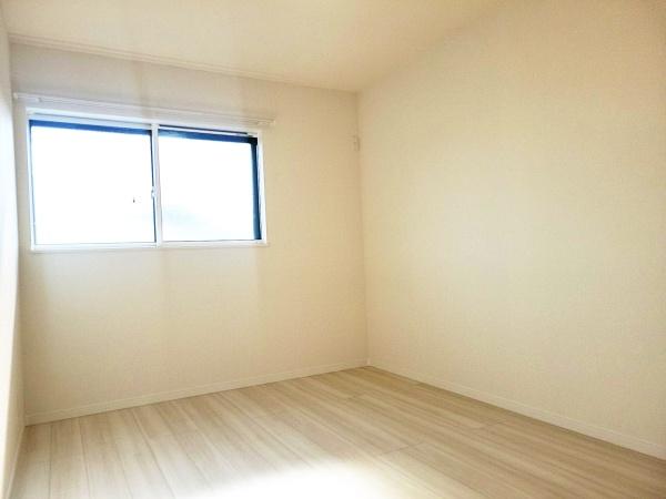 寝屋川市堀溝３丁目の中古一戸建て