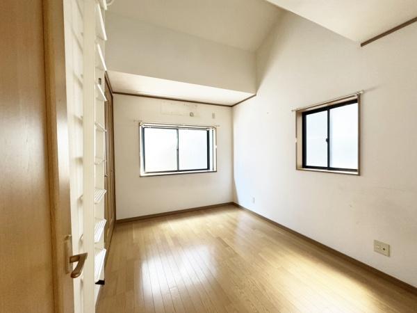 東大阪市菱屋東１丁目の中古一戸建て