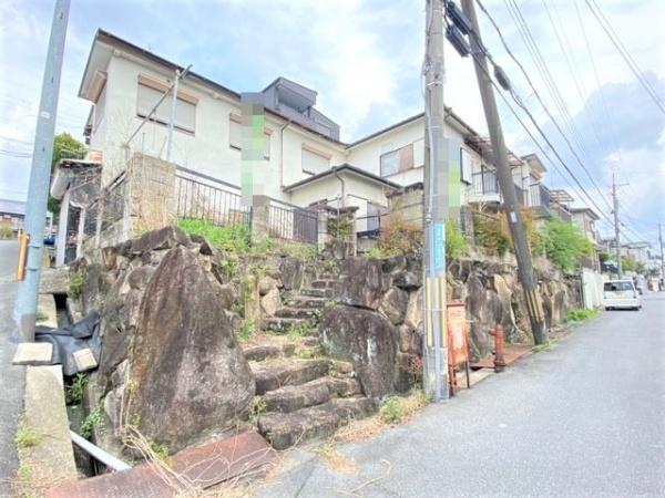 北葛城郡上牧町服部台１丁目の土地