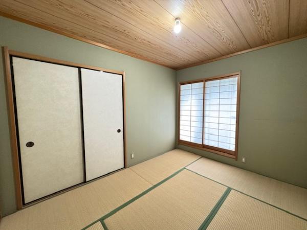 香芝市尼寺３丁目の中古一戸建て