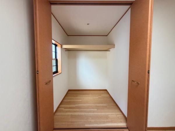 香芝市下田東３丁目の中古一戸建て