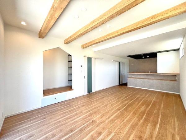 橿原市曲川町3丁目　2号棟　新築戸建