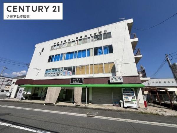 磯城郡川西町結崎　店舗ビル