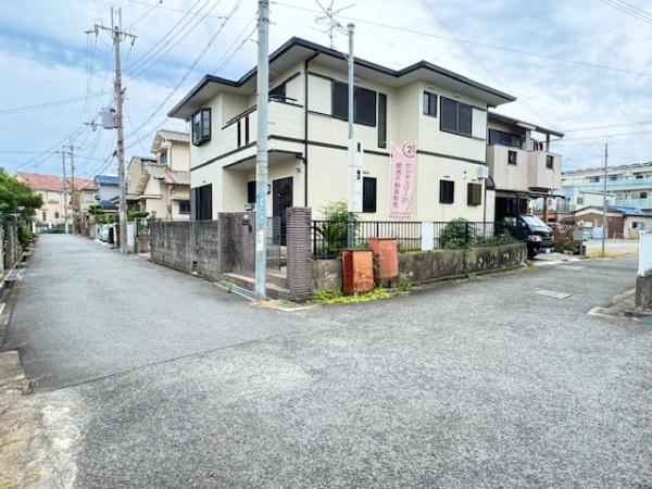 香芝市逢坂８丁目の中古一戸建て