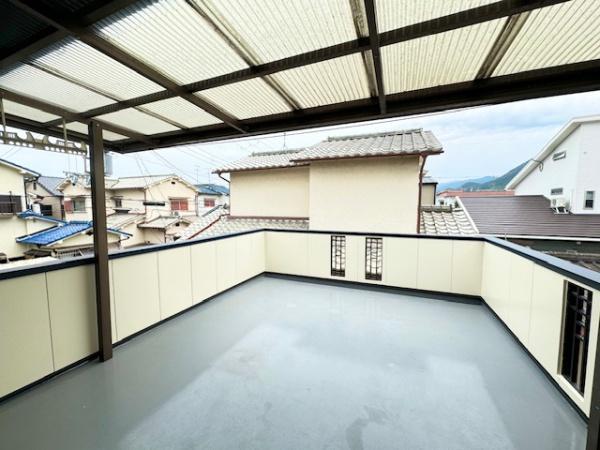 香芝市逢坂８丁目の中古一戸建て