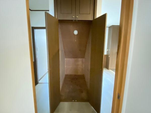 香芝市逢坂８丁目の中古一戸建て