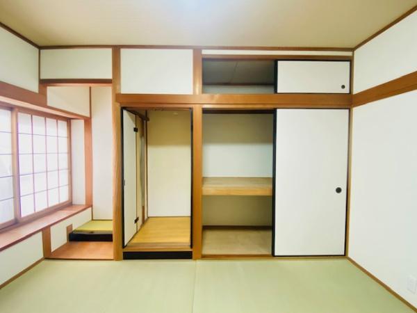 香芝市逢坂４丁目の中古一戸建て
