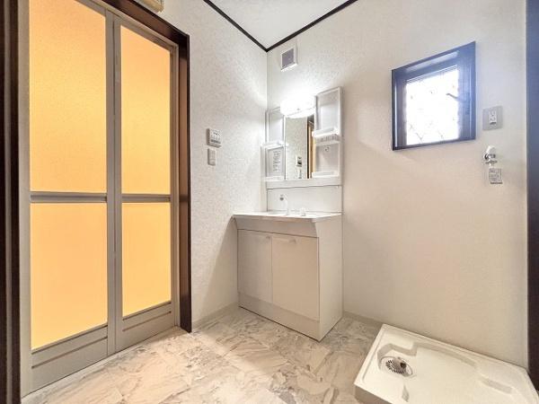 天理市櫟本町　中古戸建