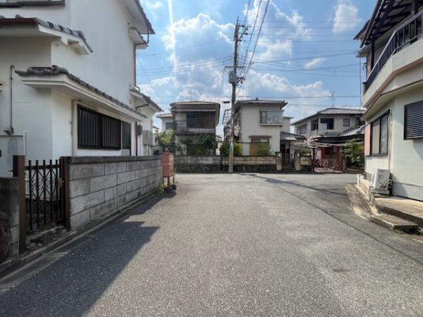 北葛城郡上牧町松里園３丁目の土地