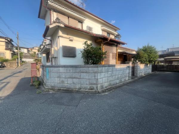 北葛城郡上牧町松里園３丁目の土地
